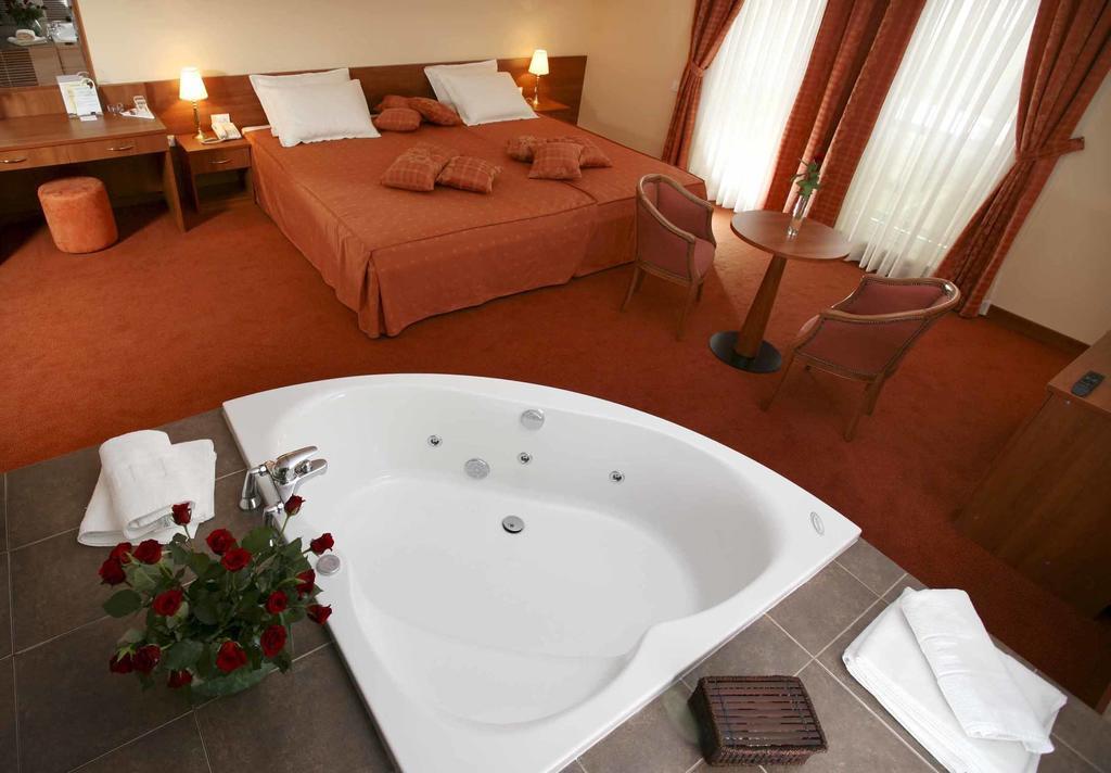 Hotel Kaktus Citluk ภายนอก รูปภาพ