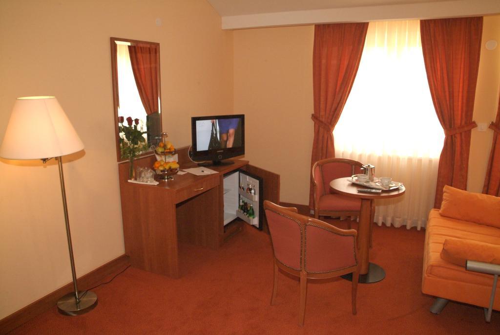 Hotel Kaktus Citluk ภายนอก รูปภาพ